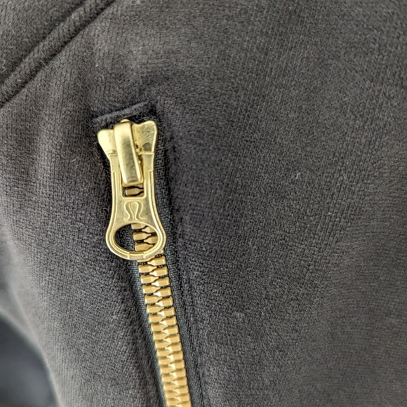 Lululemon Lab Shadow jacket - Picture 7 of 10